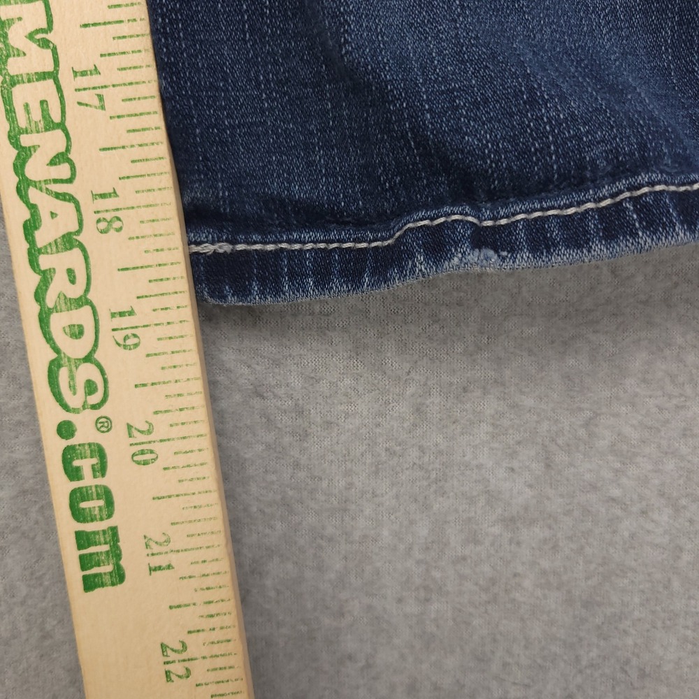 BKE Denim Reese Distressed Cropped Jeans Size 28 Embellished Pockets Capri - Picture 16 of 16